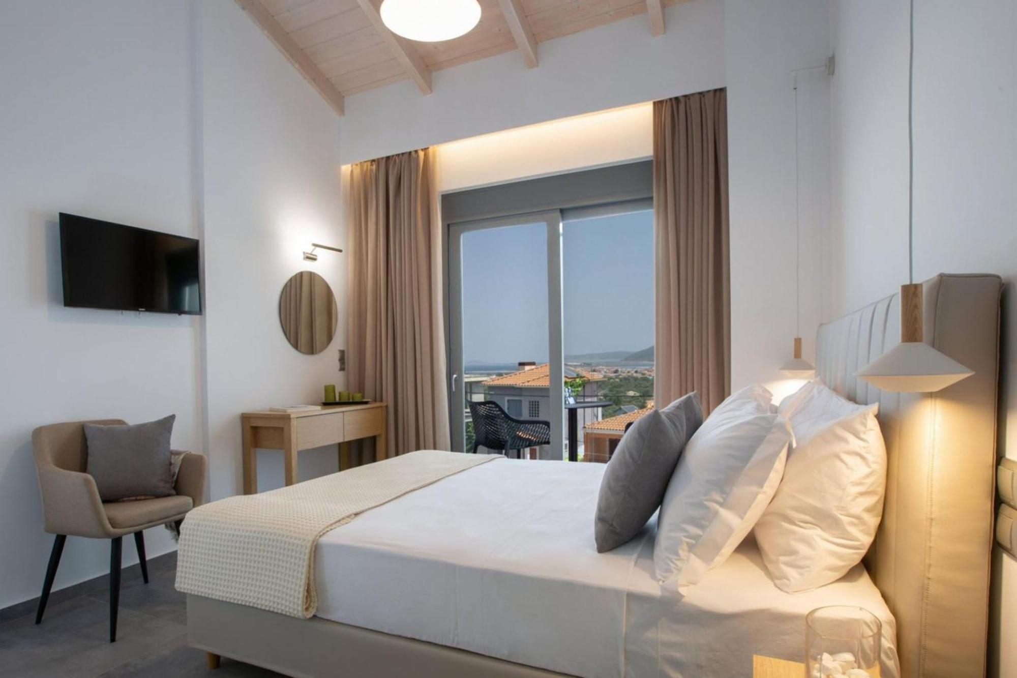 Aloft Luxury Villas Lefkada - Heated Pool Apólpena Kültér fotó