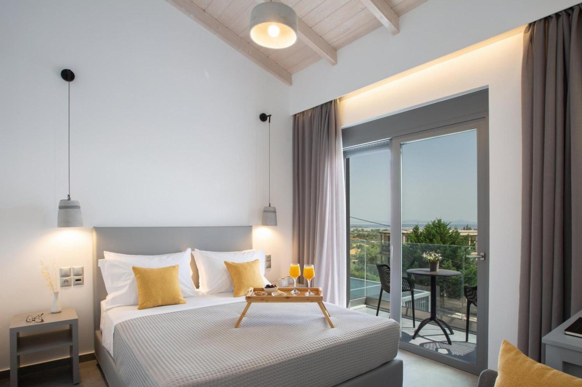 Aloft Luxury Villas Lefkada - Heated Pool Apólpena Kültér fotó